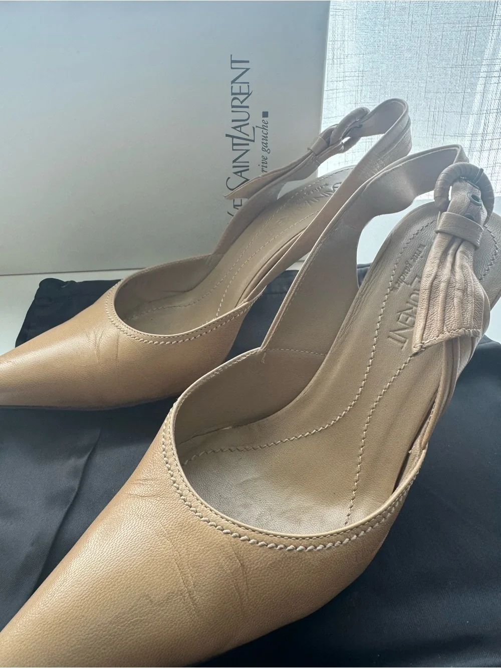 Saint Laurent Nude Leather Pointed Slingback Pumps - Picture 2 of 10